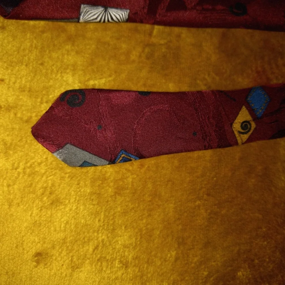 Gian Franco Ferretti 100% Silk 58
